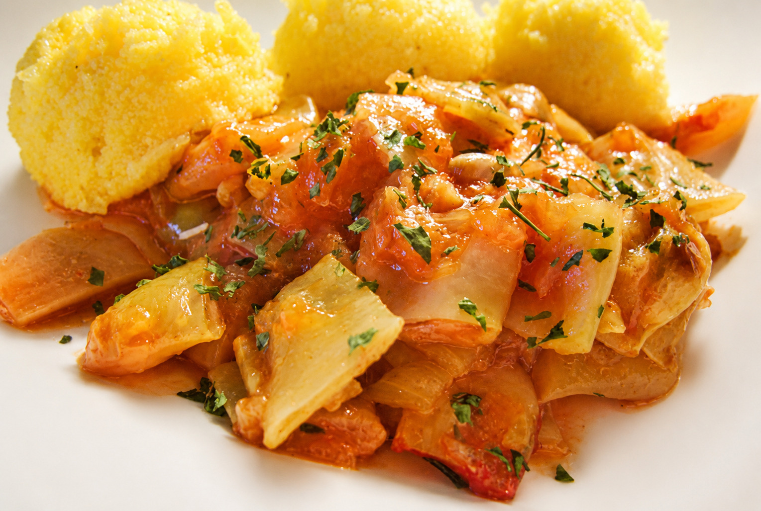 Fasole pastai cu rosii la cuptor