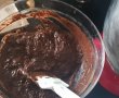 Desert prajitura cu ciocolata, piureu de dovleac si afine-1