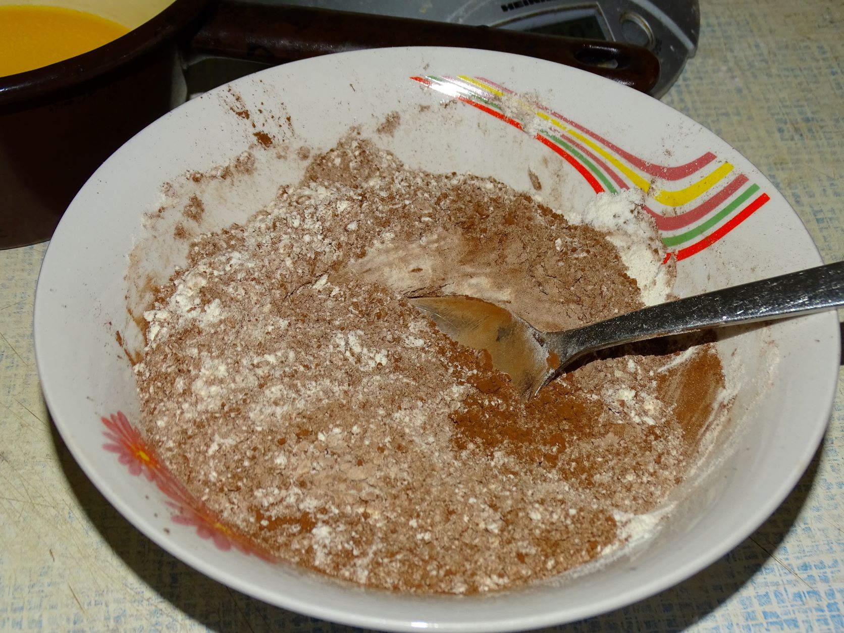 Desert prajitura marmorata cu zmeura si ciocolata alba