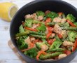 Sparanghel cu carne de curcan si broccoli-0
