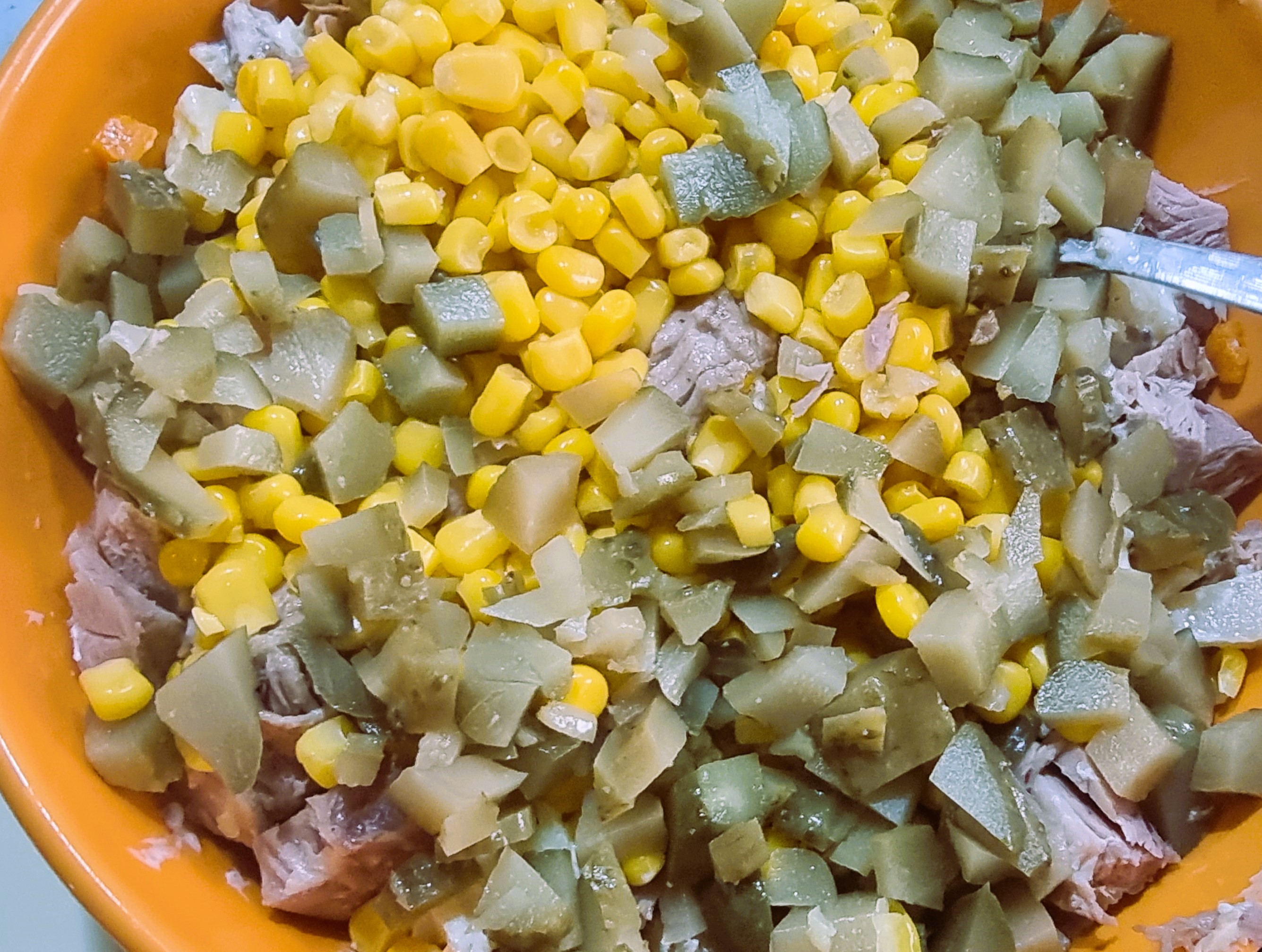 Salata a la boeuf, cu porumb, fara maioneza