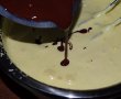 Reteta de tort cu crema de unt cu ciocolata si jeleu de coacaze rosii-22