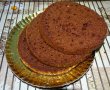Reteta de tort cu crema de unt cu ciocolata si jeleu de coacaze rosii-25