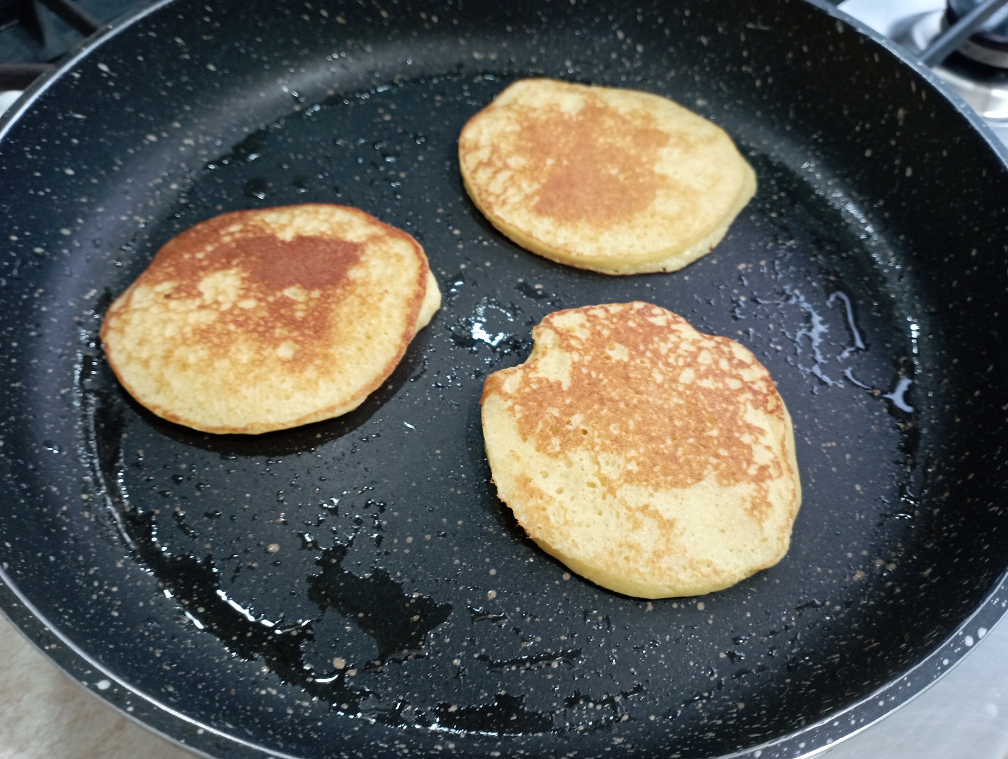 Reteta de pancakes (clatite) cu faina de migdale