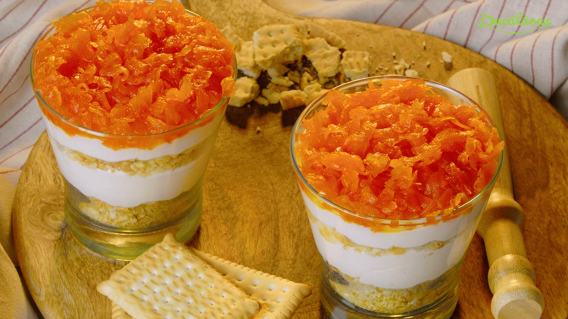 Cheesecake cu dulceață de morcovi - Desert delicios la pahar