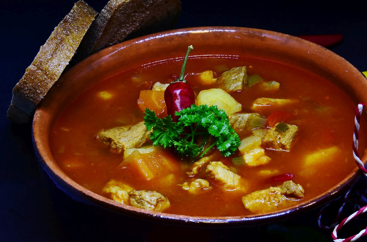 Supa gulas - Reteta ungureasca de supa savuroasa