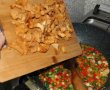 Cotlet de porc cu galbiori si sos de smantana, o mancare savuroasa-10
