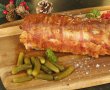 Ruladă de porc umplută cu cașcaval și bacon - Rețeta savuroasă și aromată-0