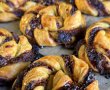 Rulouri cu fistic și gem de vișine - Delicioase și ușor de făcut-1
