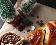 Cozonac cu alune de pădure și ciocolată - Rețeta pentru un desert pufos și delicios-1