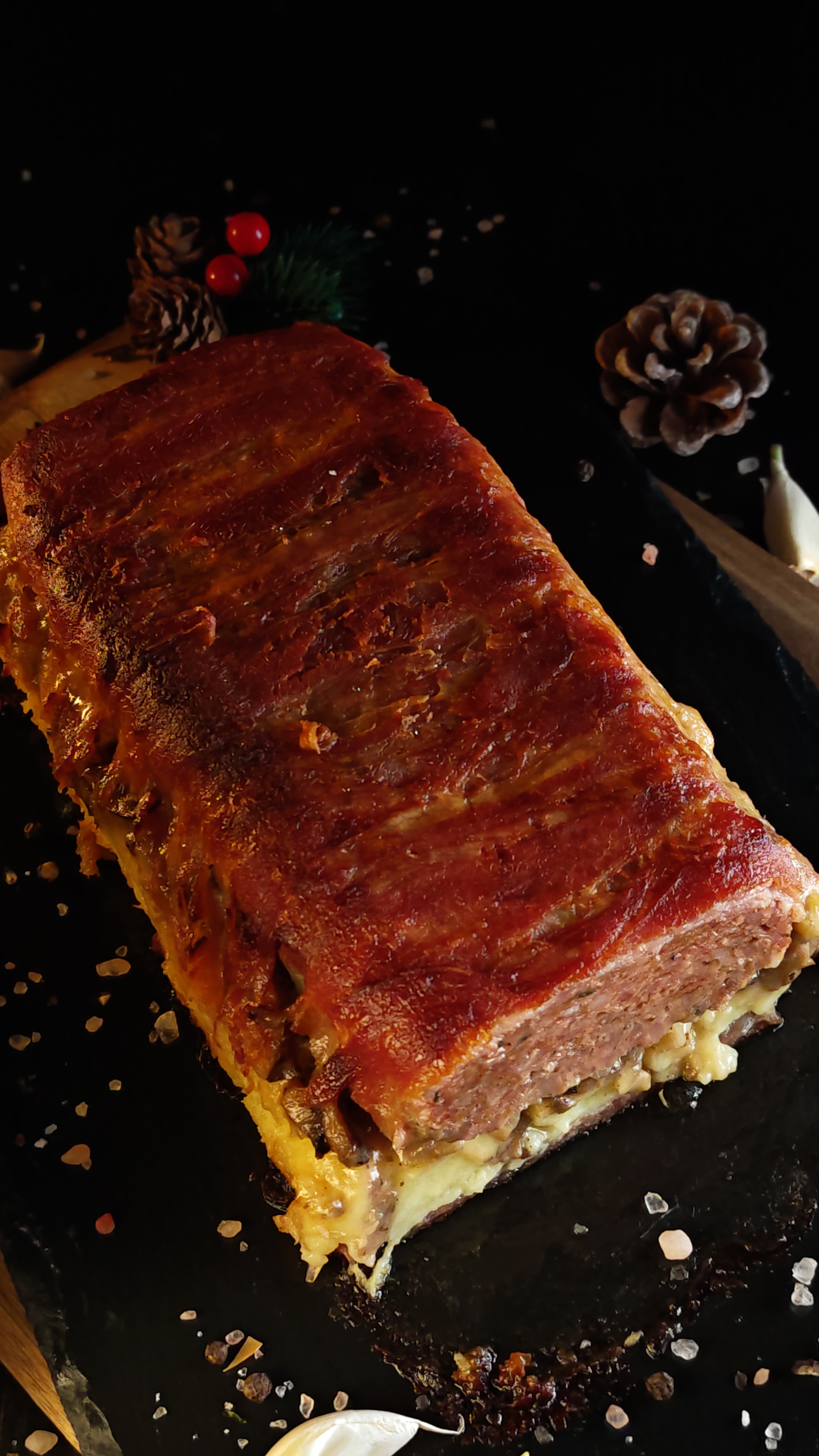 Terină de porc cu cartofi și ciuperci - Un preparat savuros și sățios