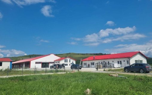 O fermă tradițională din Tărpiu face pasul spre zootehnia modernă