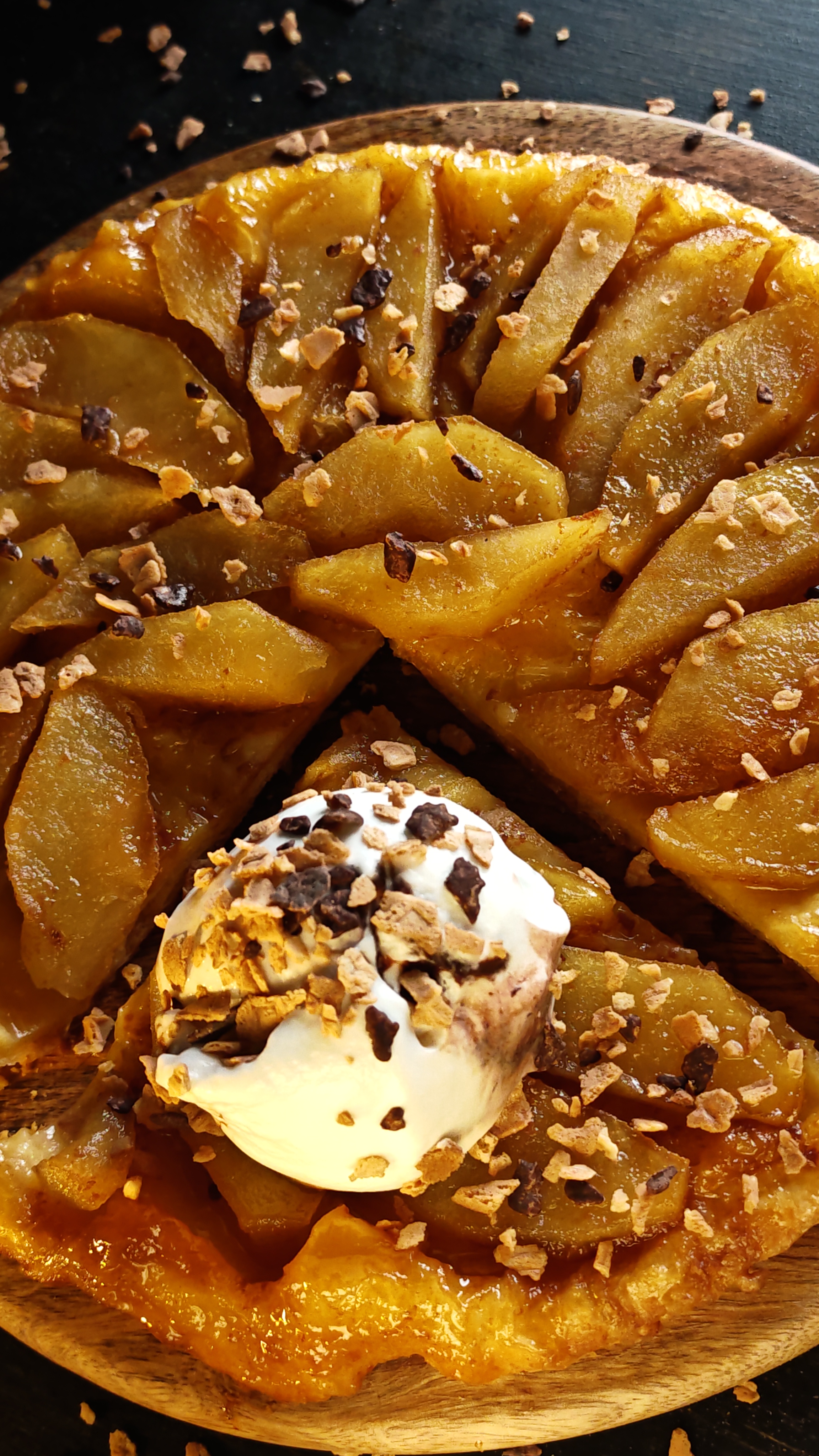 Tarta Tatin cu înghețată - Desertul care te cucerește