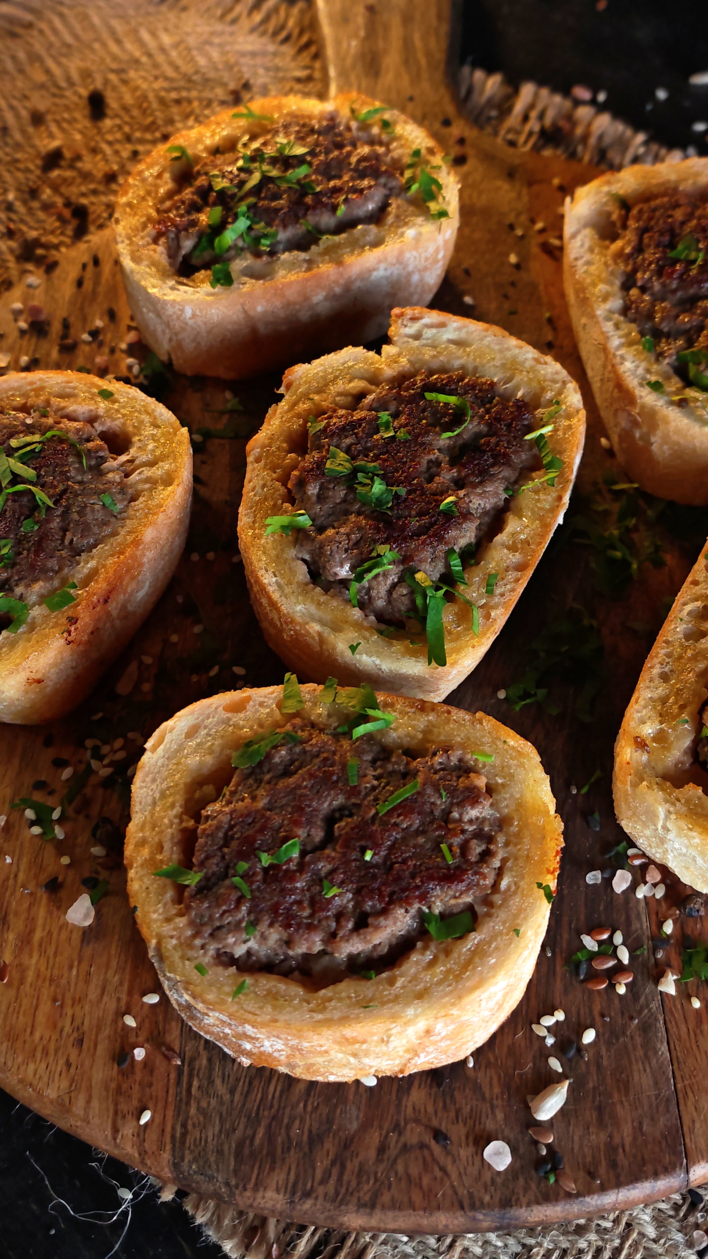 Pâine umplută cu carne de vită - Rețeta simplă și gustoasă