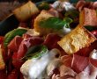 Salată cu burrata și jamon - Rețeta rapidă și plină de savoare-5