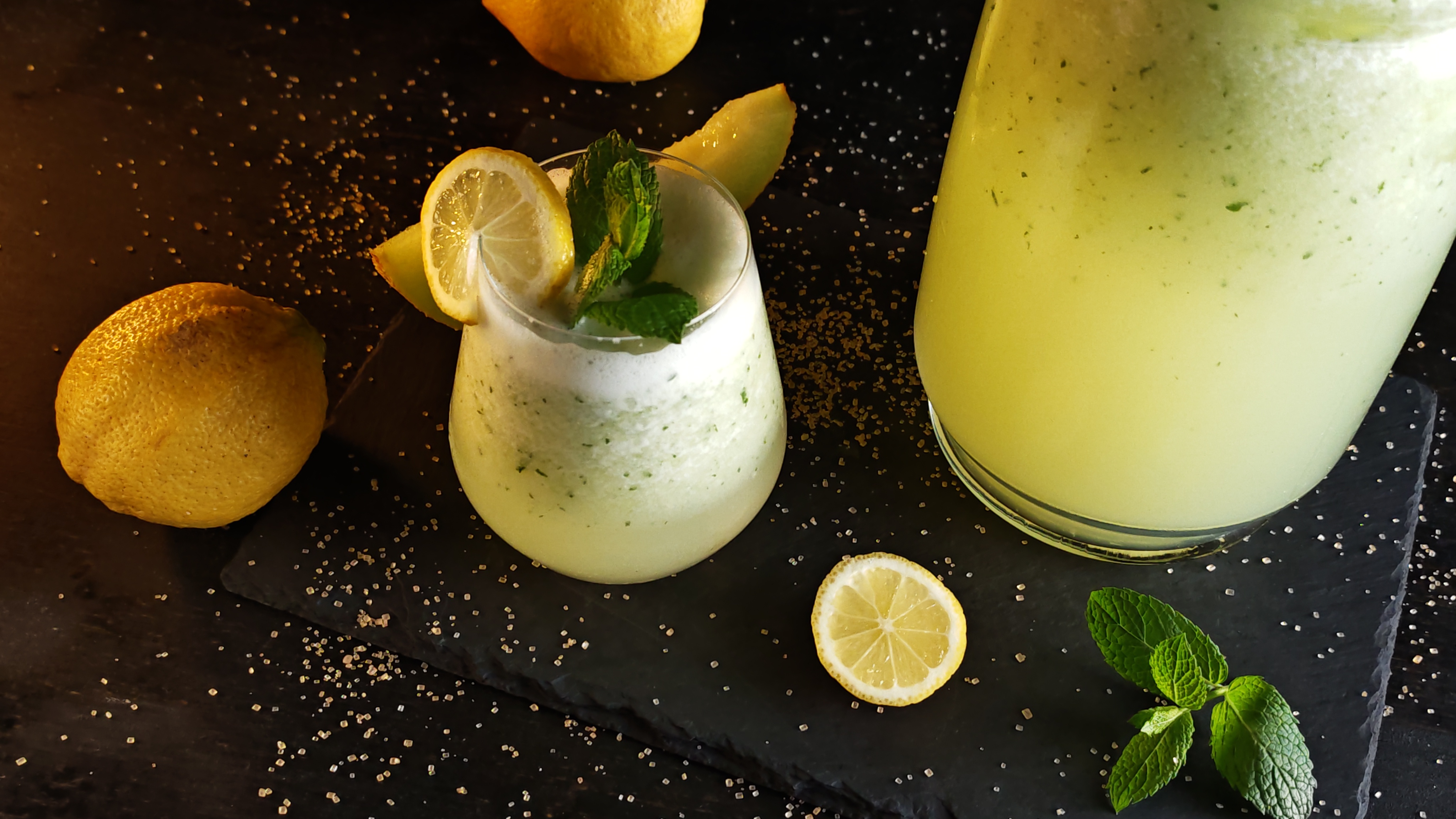 Limonadă cu pepene galben și mentă - Deliciu de vară răcoritor și savuros
