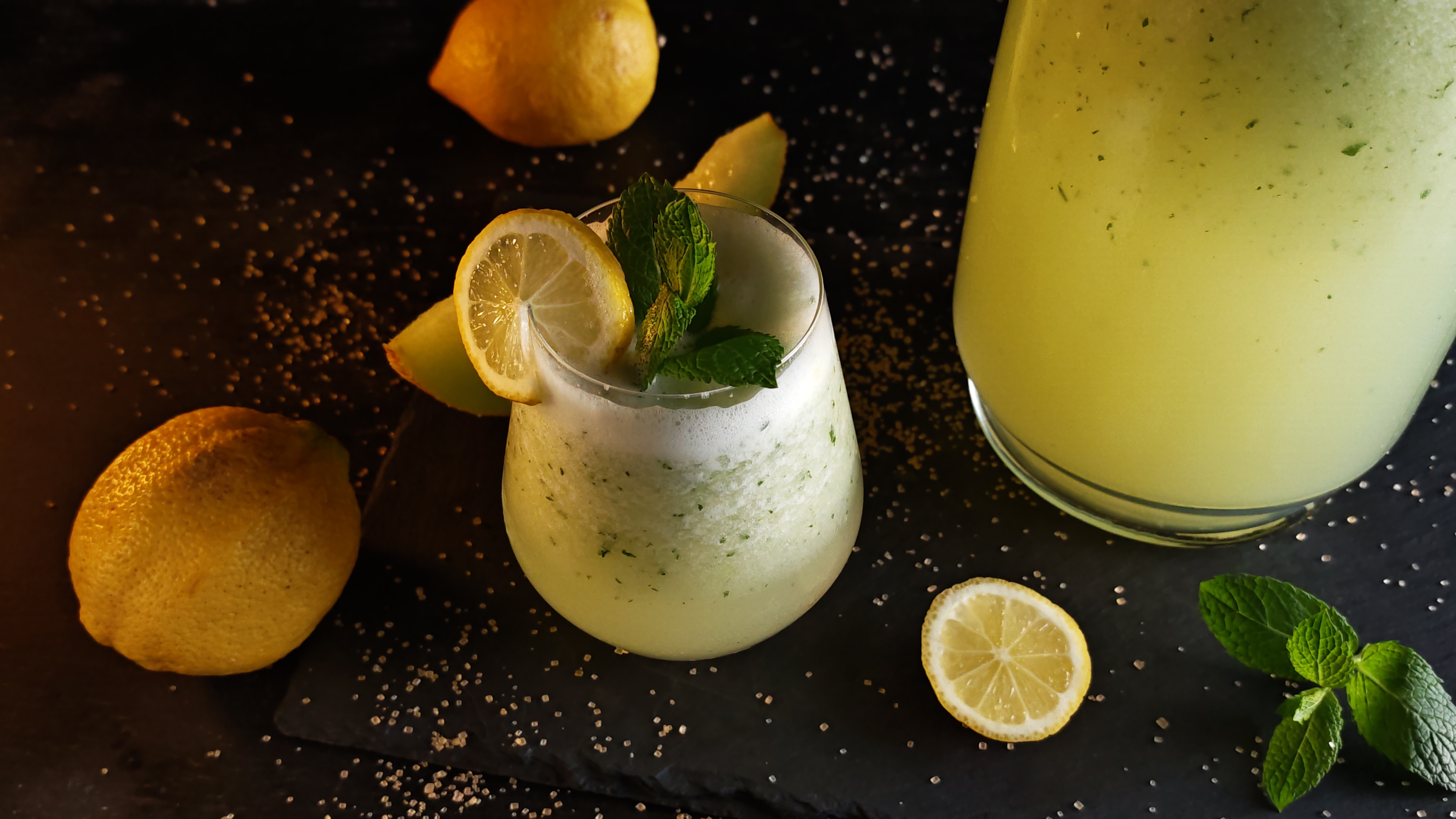 Limonadă cu pepene galben și mentă - Deliciu de vară răcoritor și savuros
