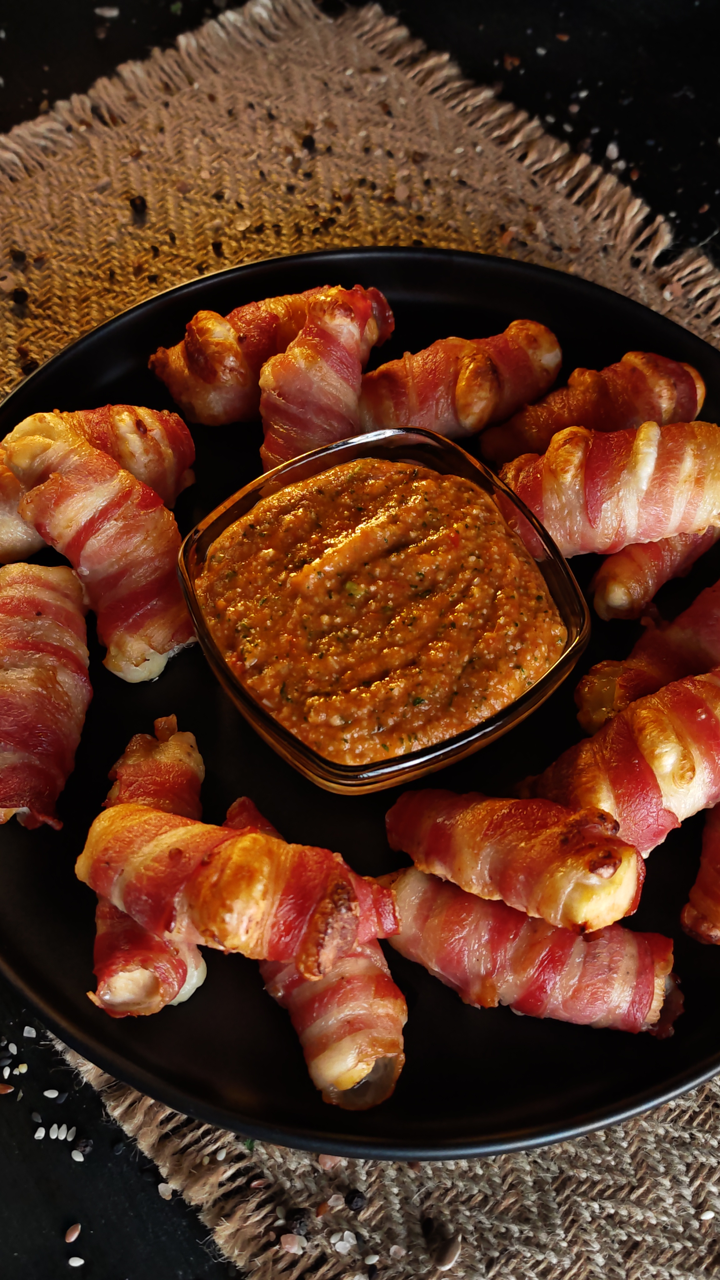 Gustări cu pui și bacon - Rețeta rapidă și savuroasă