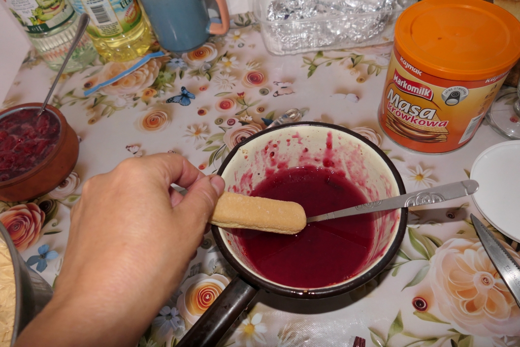 Desert cu capsuni si zmeura - Reteta delicioasa, fara coacere