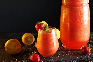 Limonadă cu căpșuni și mango - Savuroasă și răcoritoare
