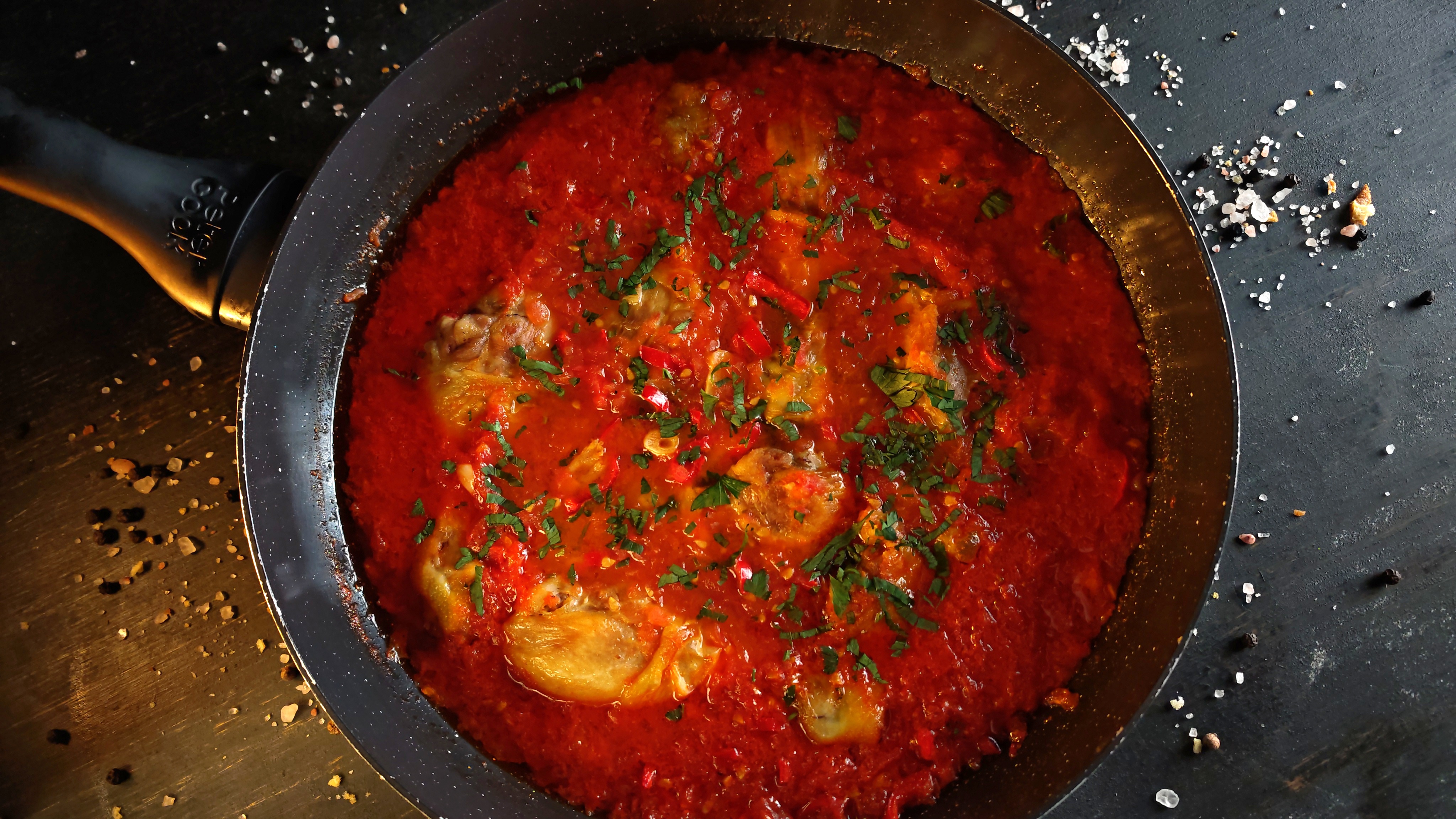 Ostropel de pui - Rețeta savuroasă cu legume de vară